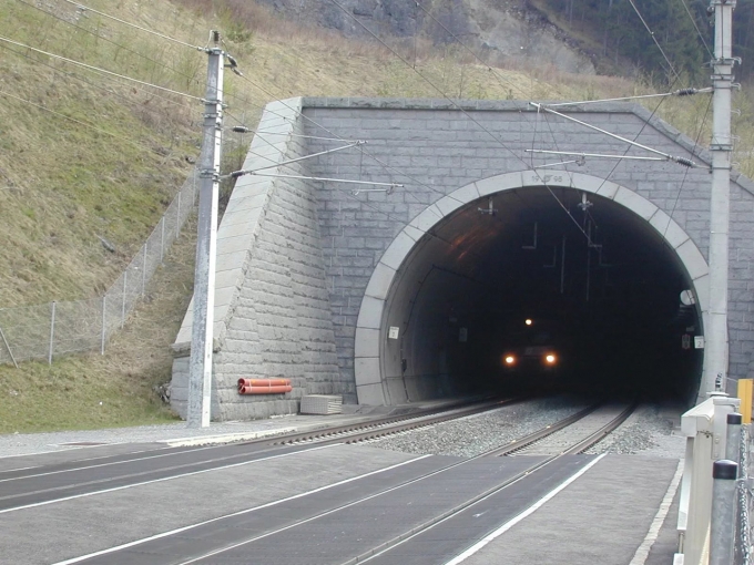 Портал тоннеля